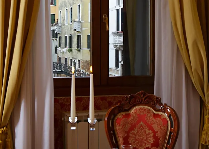 Al Palazzetto 3* Venetië