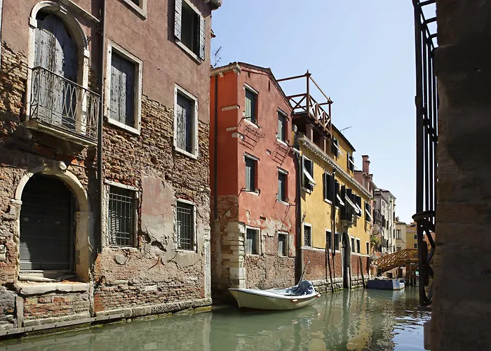 Bed & Breakfast Al Palazzetto 3*