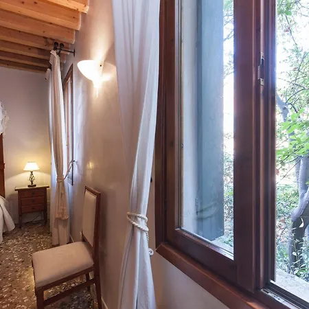 Oda ve Kahvaltı Al Palazzetto Venedik
