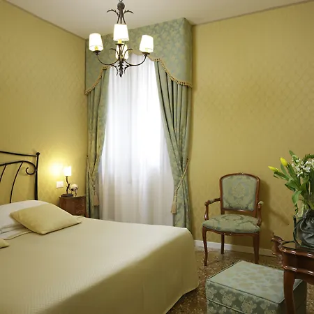 Al Palazzetto Oda ve Kahvaltı