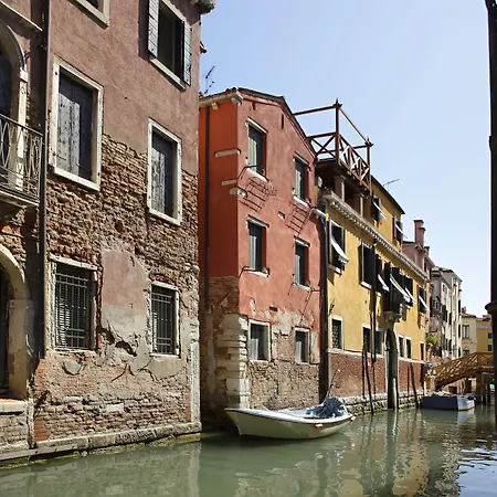 Oda ve Kahvaltı Al Palazzetto 3*