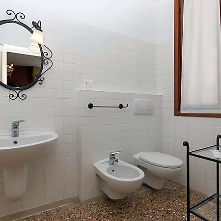 Bed & Breakfast Al Palazzetto 4*