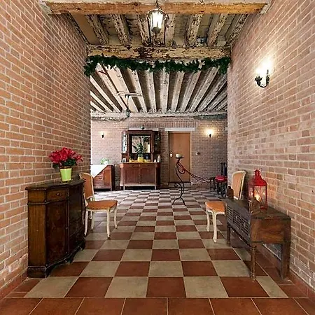 Al Palazzetto Bed & Breakfast 4*