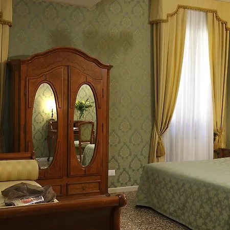 Al Palazzetto فندق مبيت وإفطار البندقية