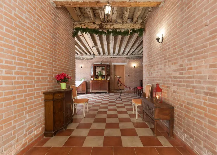 Al Palazzetto לינה וארוחת בוקר 3*