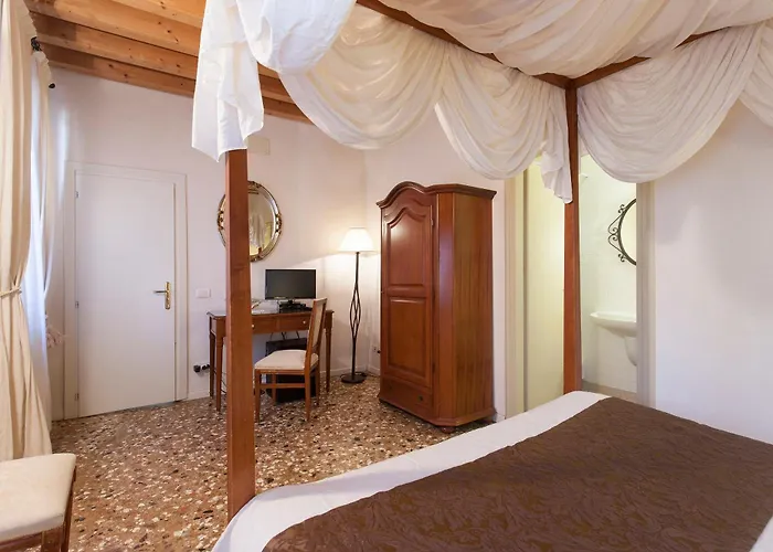 Al Palazzetto 3*