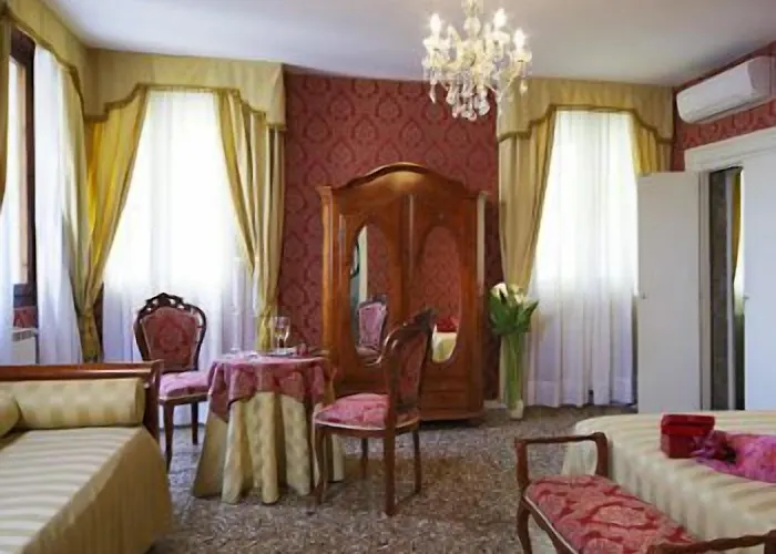 לינה וארוחת בוקר Al Palazzetto ונציה
