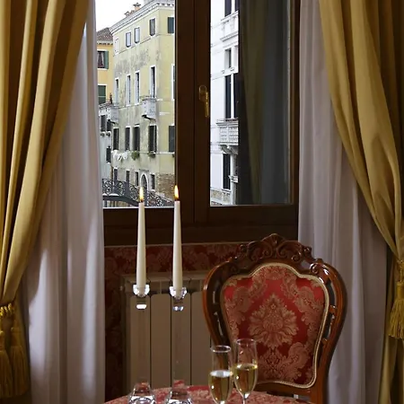 Al Palazzetto 2* Venice